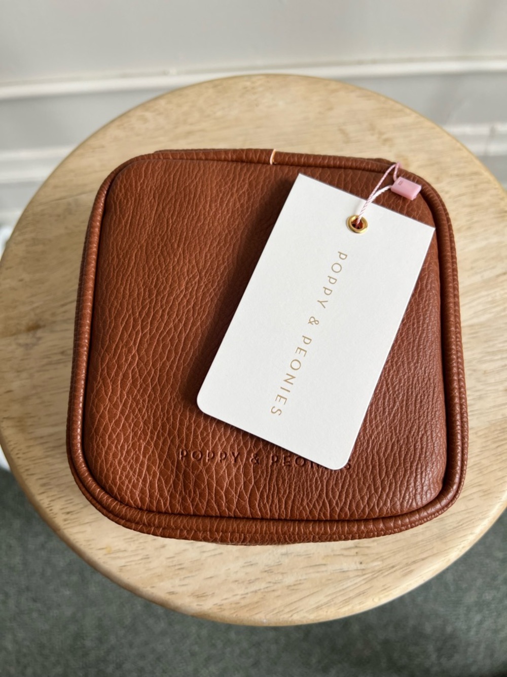 Poppy & Peonies The Teched Out Case in Chestnut